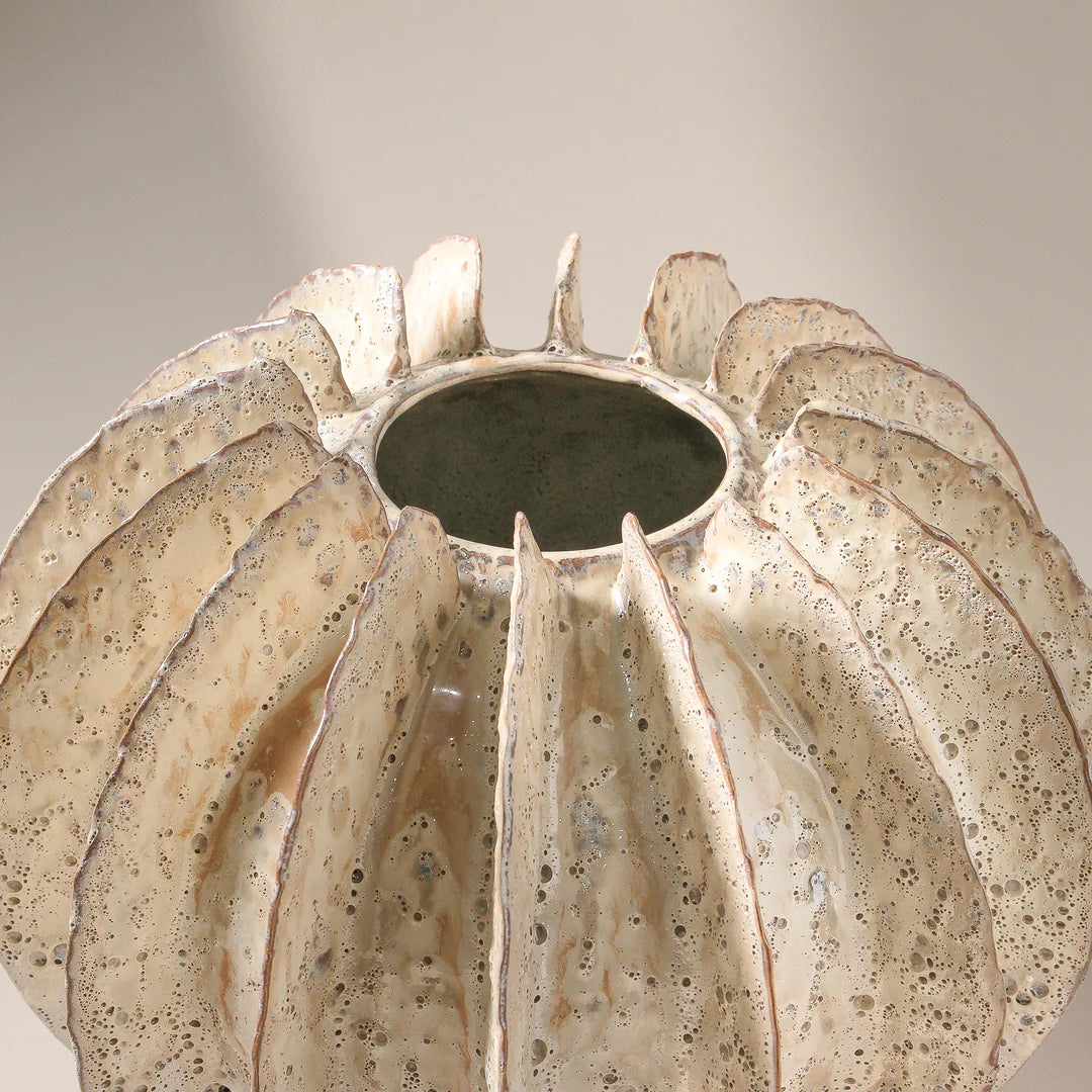 Onda vase