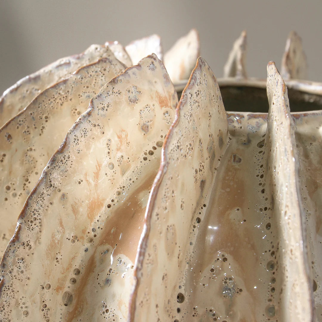 Onda vase