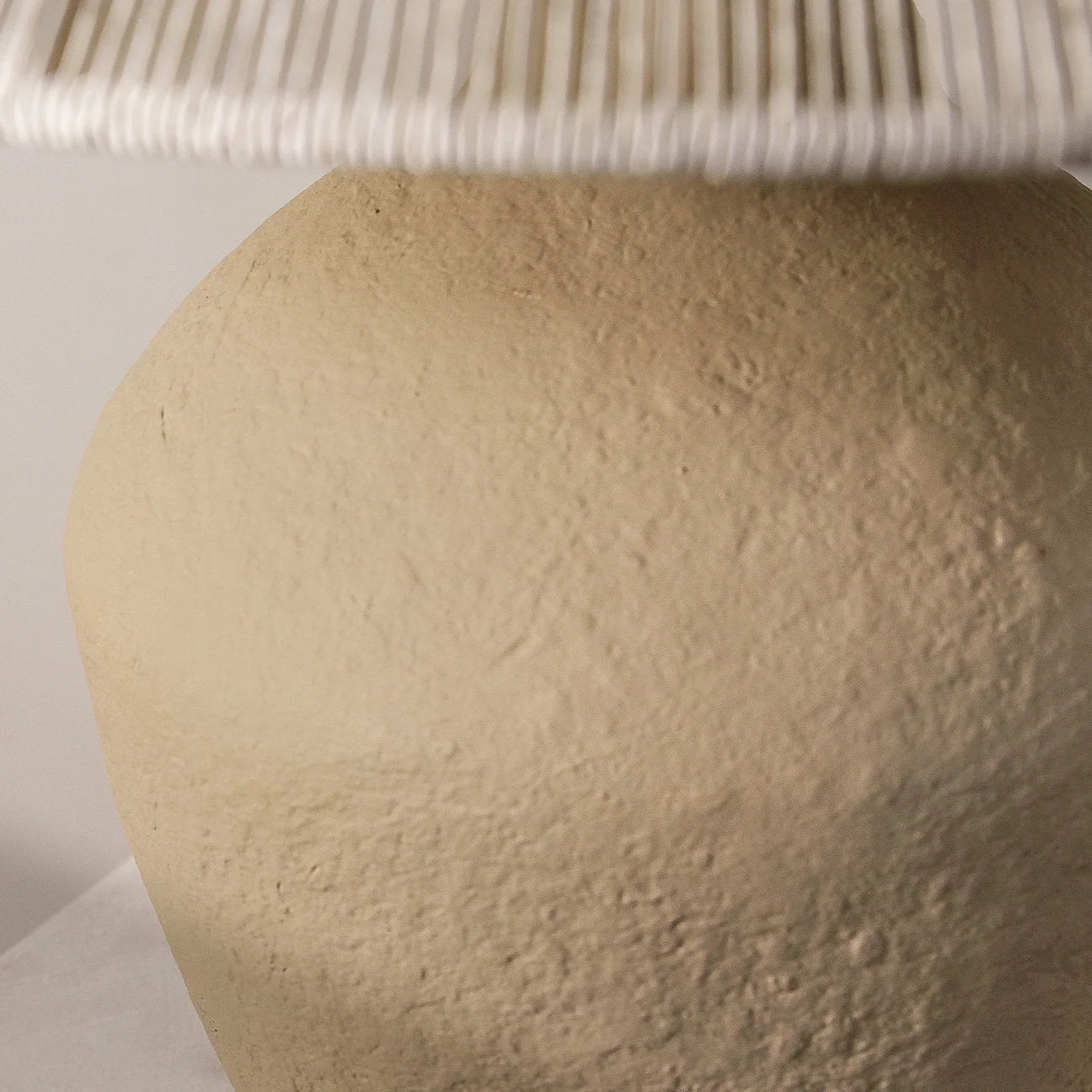 Ossu Table Lamp